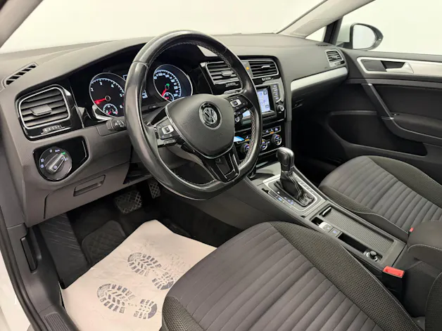 VW Golf VII Variant 2.0 TDI Cup DSG