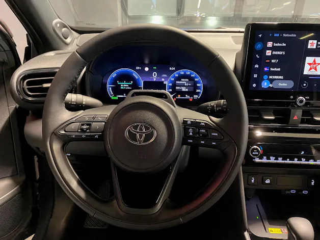 Toyota Yaris Cross 1.5 VVT-i HSD Premium AWD-i