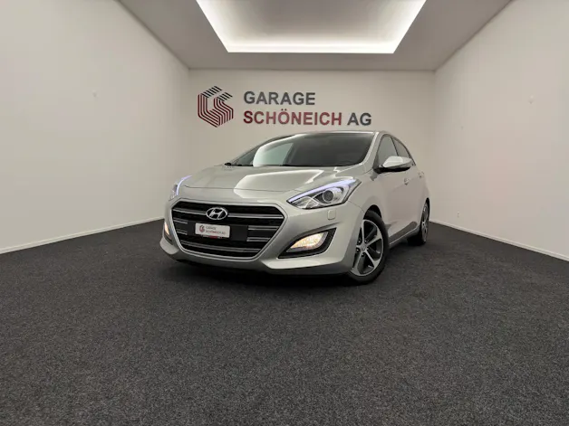 Hyundai i30 1.6 GDi Amplia