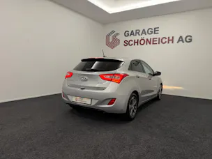 Hyundai i30 1.6 GDi Amplia