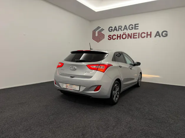 Hyundai i30 1.6 GDi Amplia
