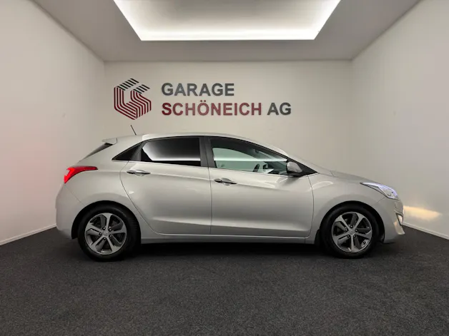 Hyundai i30 1.6 GDi Amplia