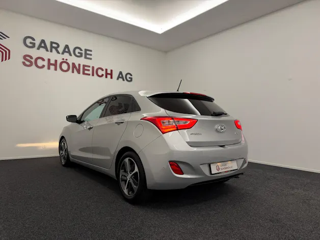 Hyundai i30 1.6 GDi Amplia