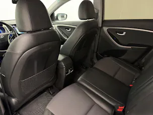 Hyundai i30 1.6 GDi Amplia