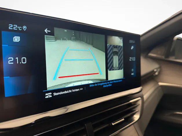 PEUGEOT 5008 1.6 PureTech GT Pack