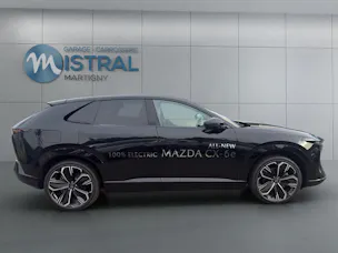 MAZDA CX-6e Takumi