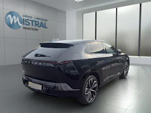 MAZDA CX-6e Takumi