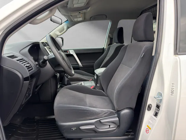 Toyota Land Cruiser 2.8 D 177 Profi