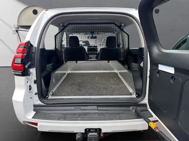 Toyota Land Cruiser 2.8 D 177 Profi