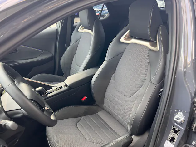Toyota C-HR 2.0 HEV Style 4x4