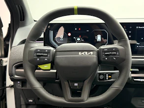 https://vehicle.imgix.net/4434465/acd616e1-be98-4f2f-bdc3-7cade181f0d4.jpeg