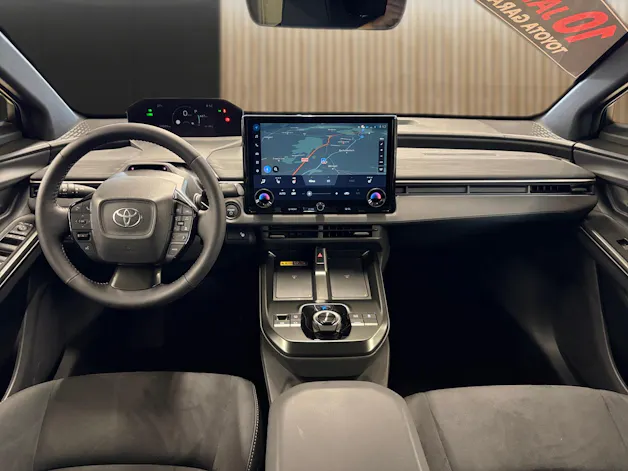 Toyota C-HR+ Premium AWD