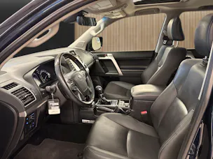 Toyota Land Cruiser 2.8 D 204 Invincible