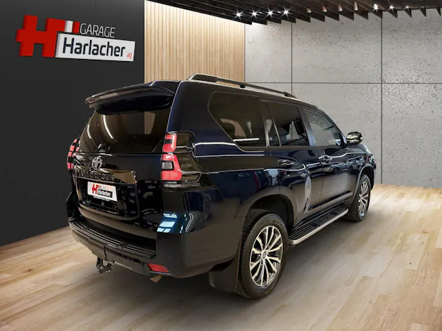 Toyota Land Cruiser 2.8 D 204 Invincible