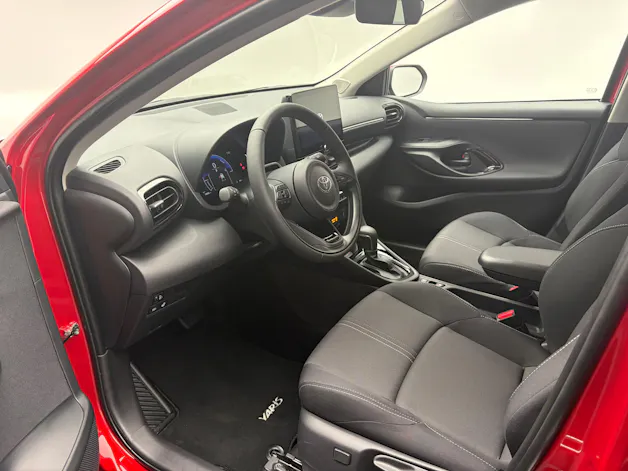 Toyota Yaris 1.5 VVT-i HSD Trend