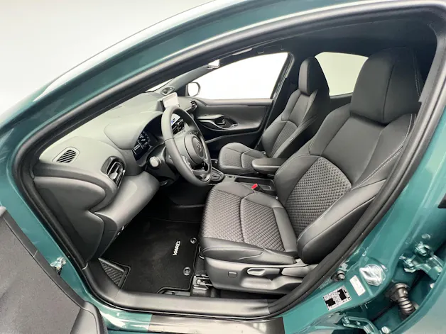 Toyota Yaris 1.5 VVT-i HSD Premium