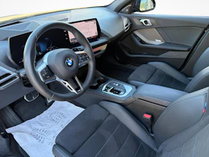 immagine del veicolo BMW 120i