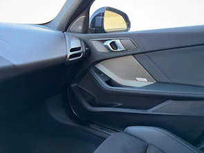 immagine del veicolo BMW 120i