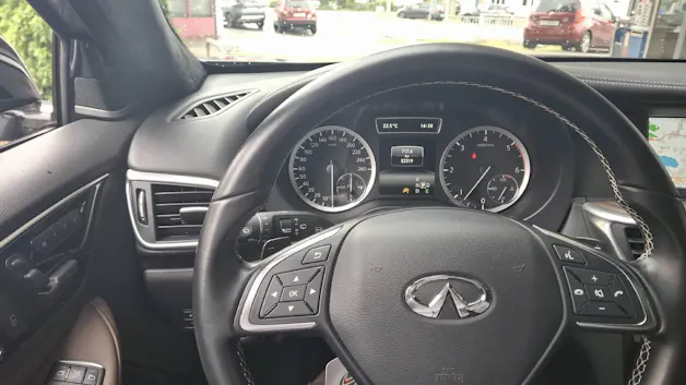 Infiniti QX30 2.2d Premium Tech DCT AWD