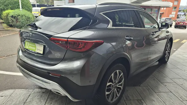 Infiniti QX30 2.2d Premium Tech DCT AWD