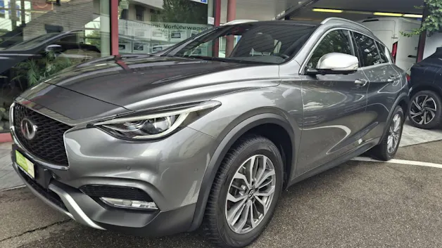 Infiniti QX30 2.2d Premium Tech DCT AWD