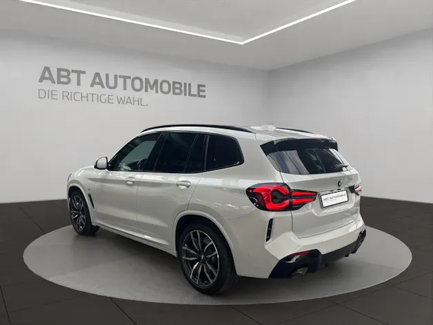 BMW X3 20d xDrive paddles