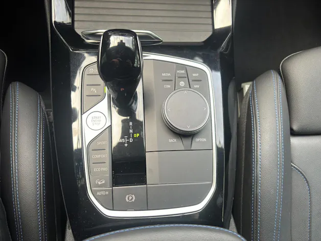 BMW X3 20d xDrive paddles