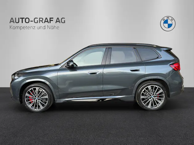 BMW iX1 30 xDrive M Sport Pro 'Individual'