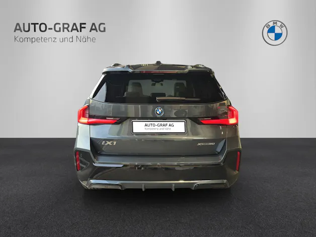 BMW iX1 30 xDrive M Sport Pro 'Individual'