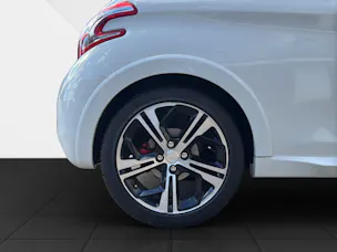 PEUGEOT 208 1.6 Turbo GTi