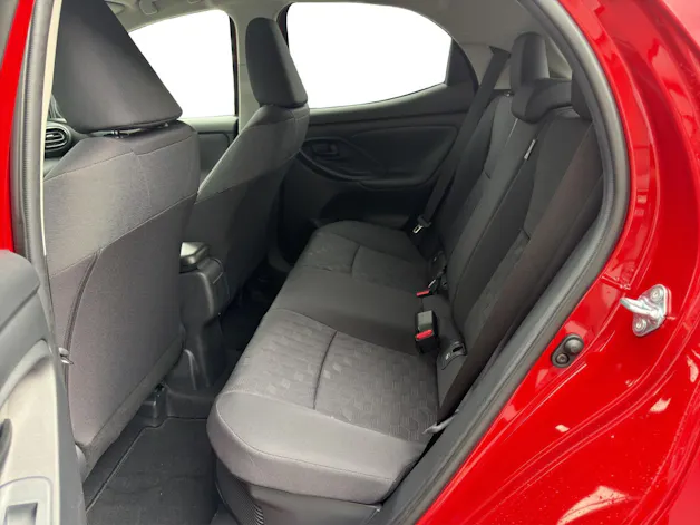 Toyota Yaris 1.5 VVT-i HSD Trend
