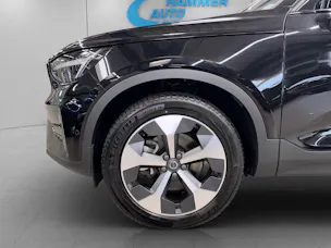 VOLVO XC40 2.0 B3 MH Plus Dark