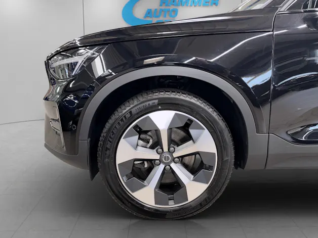 VOLVO XC40 2.0 B3 MH Plus Dark