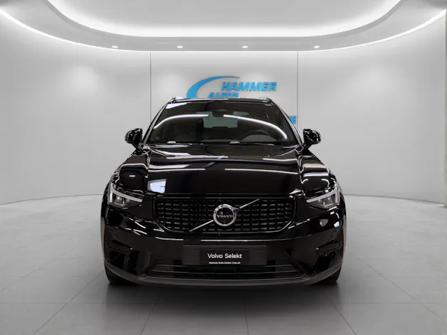 VOLVO XC40 2.0 B3 MH Plus Dark