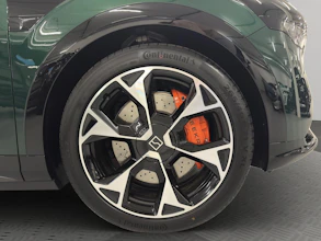 https://vehicle.imgix.net/4434860/07decb94-b62c-4caa-972c-eb7e0dc61e33.jpg