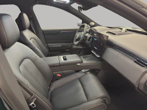 https://vehicle.imgix.net/4434860/17a14921-89b3-4f1d-b375-1ead889988ac.jpg