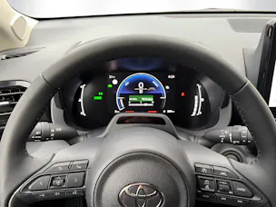 Toyota Yaris 1.5 VVT-i HSD Trend