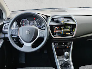 Suzuki SX4 S-Cross 1.4 T Compact Top Hybrid 4x4