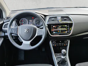 Suzuki SX4 S-Cross 1.4 T Compact Top Hybrid 4x4