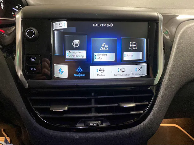 PEUGEOT 208 1.6 e-HDI Allure EGS
