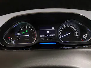 PEUGEOT 208 1.6 e-HDI Allure EGS