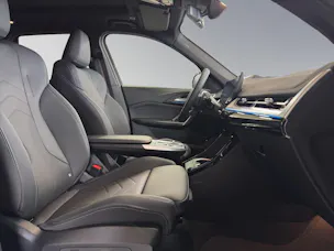 BMW X1 30e xDrive paddles