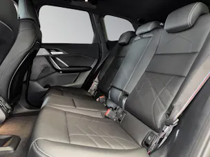 BMW X1 30e xDrive paddles
