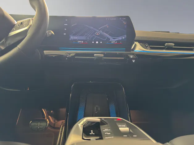 BMW X1 30e xDrive paddles