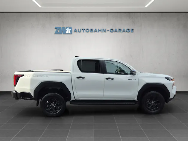 Toyota Hilux Double Cab.-Pick-up 2.8 D-4D MHEV 204 Invincible