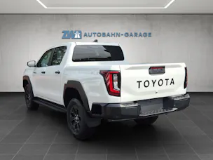 Toyota Hilux Double Cab.-Pick-up 2.8 D-4D MHEV 204 Invincible