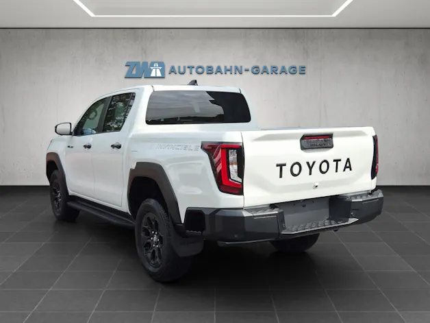 Toyota Hilux Double Cab.-Pick-up 2.8 D-4D MHEV 204 Invincible