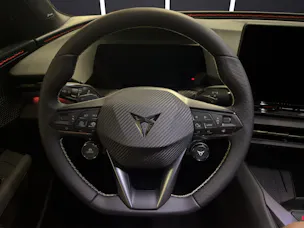 CUPRA Raval VZ