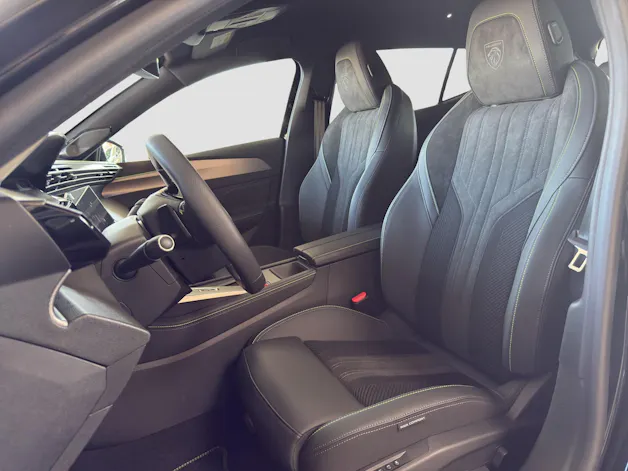Peugeot 408 1.2 Hybrid GT Exclusive