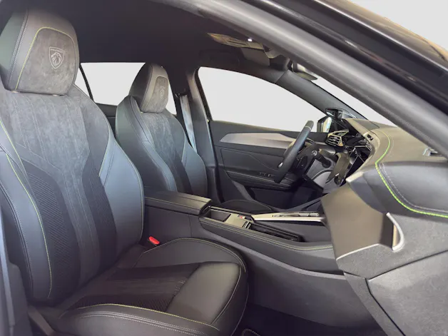 Peugeot 408 1.2 Hybrid GT Exclusive